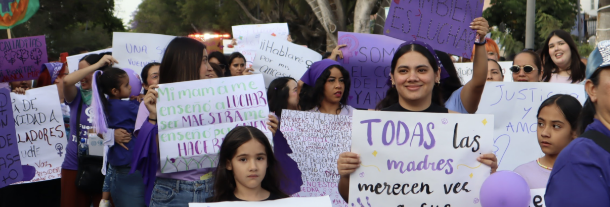  Women marched March 8 to support survivors of violence <br /> <span style='color:#797979;font-size:15px;font-family: Georgia, Cambria, 'Times New Roman', Times, serif;'>Annual March in Chapala participation lower but powerful</span>